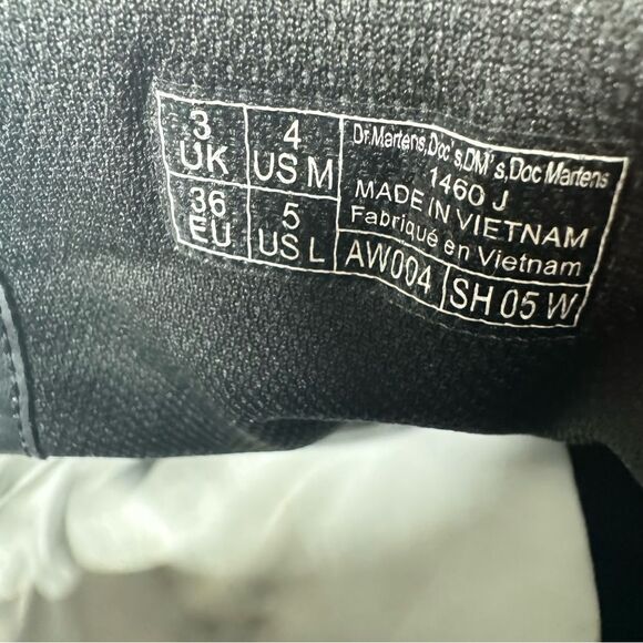 Dr. Martens white boots size 5 - Picture 8 of 8